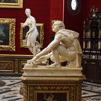 Renesansowe rzeźby i obrazy w Galerii Uffizi we Florencji